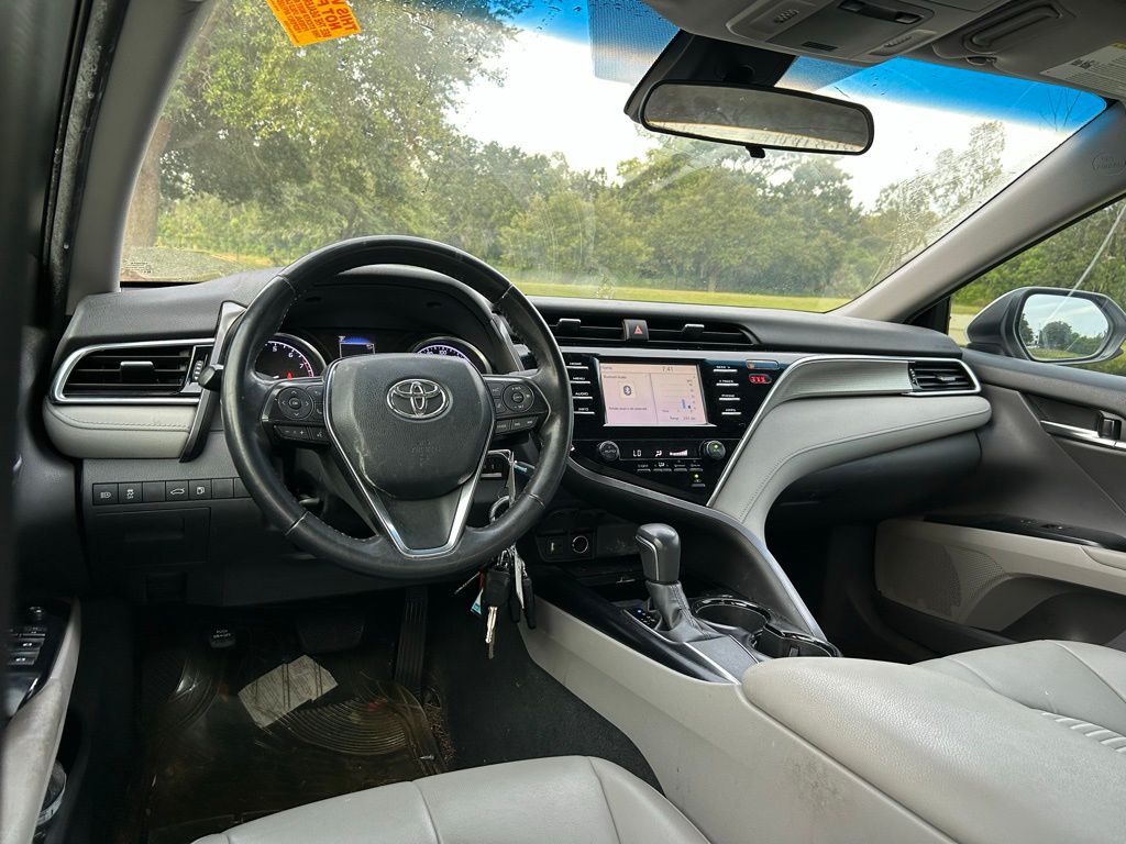 Thumbnail: 2018 Toyota Camry - 11