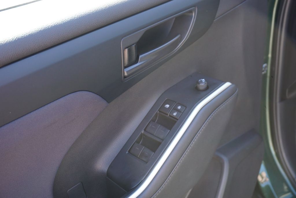 Thumbnail: 2024 Toyota Highlander - 22