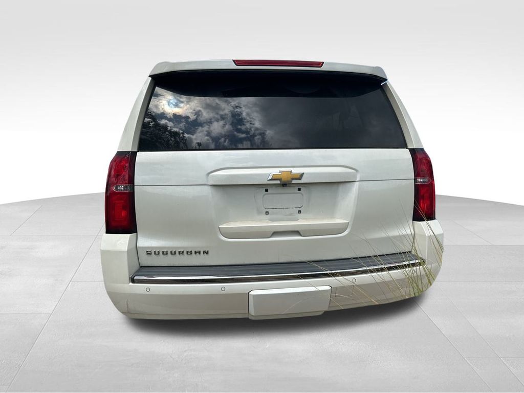 2015 White Diamond Tricoat Chevrolet Suburban LTZ RWD SUV
