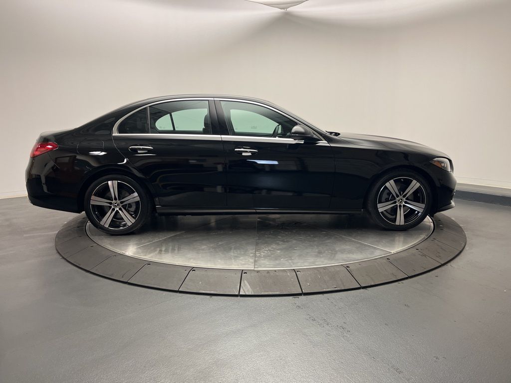 Thumbnail: 2025 Mercedes-Benz C-Class - 8