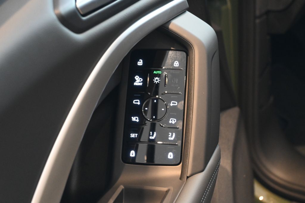 Thumbnail: 2025 Audi Q5 - 24