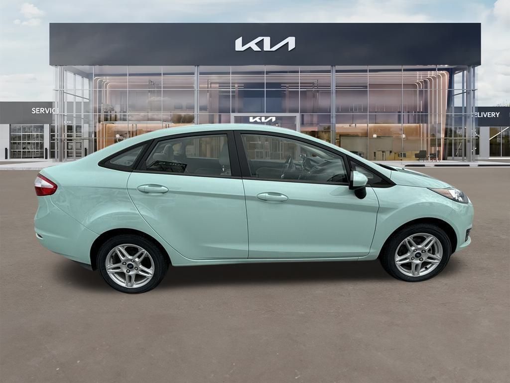 2019 Ford Fiesta SE 11