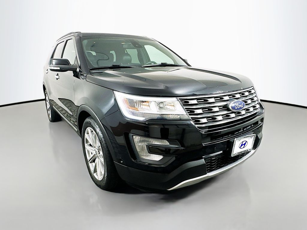 Thumbnail: 2017 Ford Explorer - 3