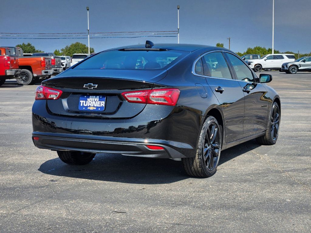 2025 Chevrolet Malibu LT 3