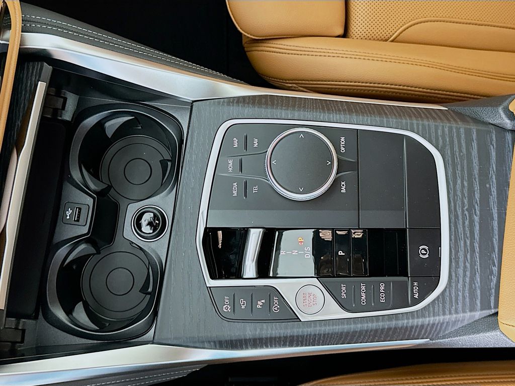 Thumbnail: 2026 BMW 4 Series - 15