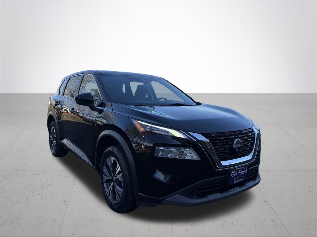 2022 Nissan Rogue SV