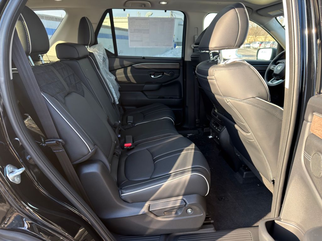 Thumbnail: 2026 Honda Pilot - 25