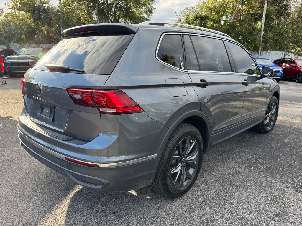 2022 Volkswagen Tiguan 2.0T SE 7