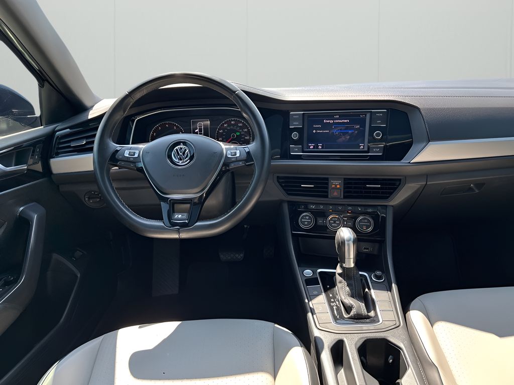 Used Car 2019 Volkswagen Jetta  R-line For Sale In Austin, Texas