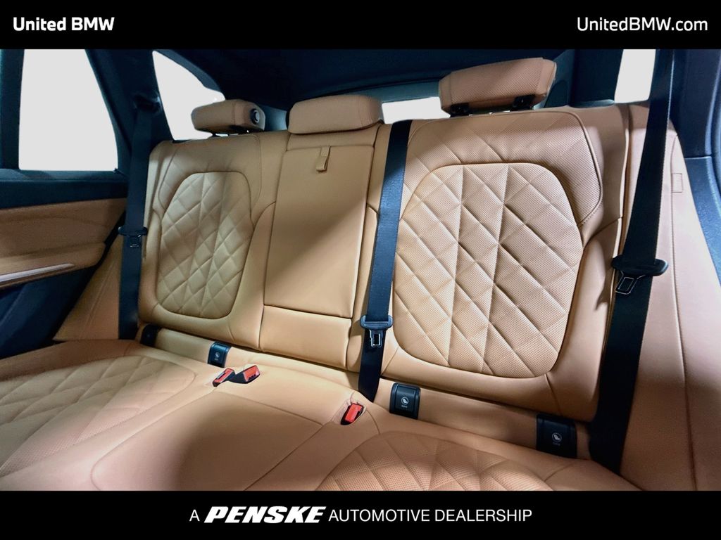 Thumbnail: 2026 BMW X5 - 13