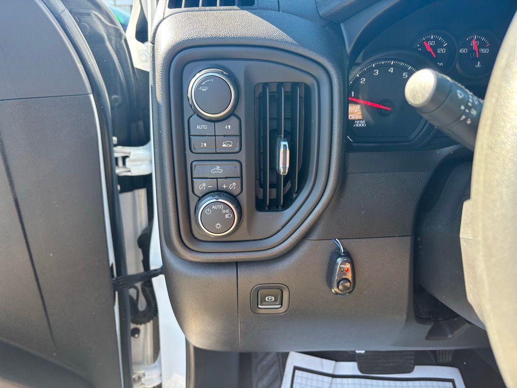 ChevroletSilverado 150017