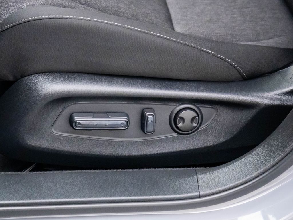 2025 Honda Accord SE photo