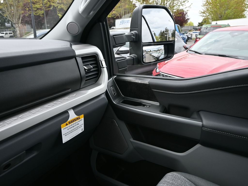 2026 Ford F-350 Super Duty XLT