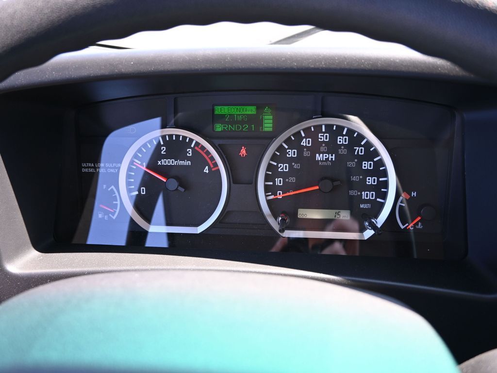2024 Isuzu NPR HD 