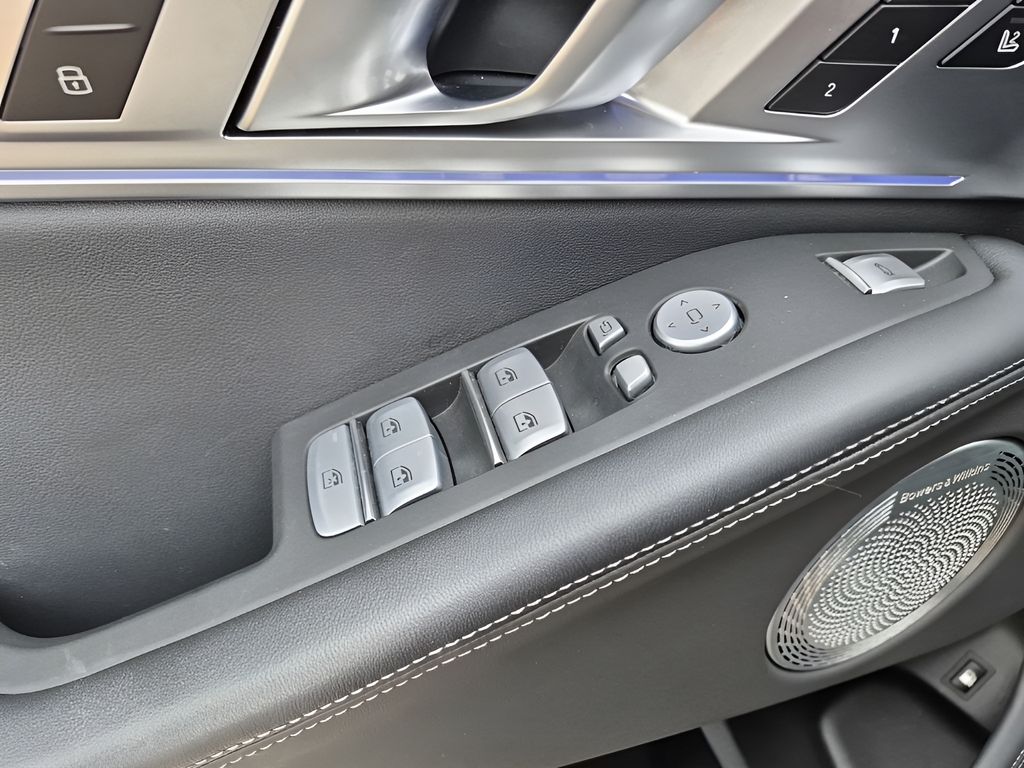 Used Car 2025 Bmw Xm  Base For Sale Under $110,000 In Austin, Texas