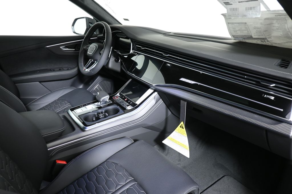 Thumbnail: 2026 Audi RS Q8 - 19