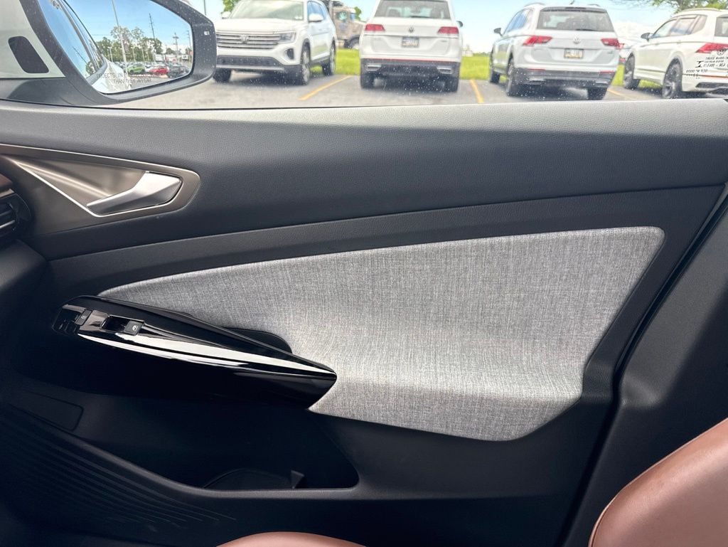 2023 Volkswagen ID.4 Pro White at Sutliff Volkswagen