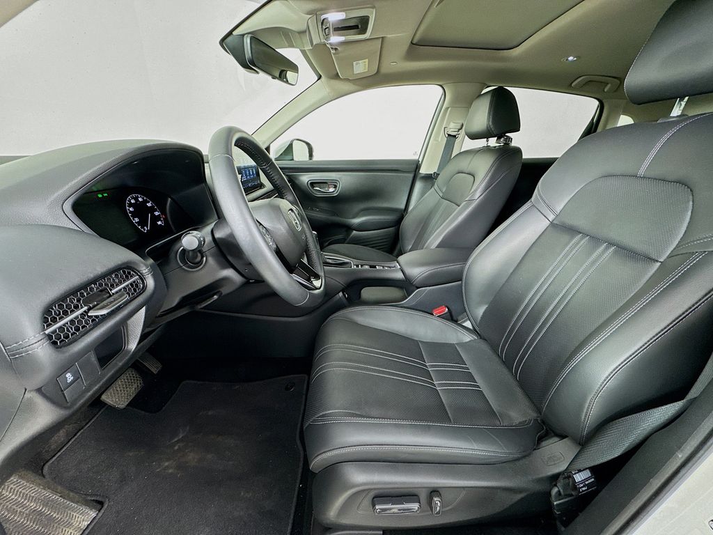 Used Car 2023 Honda Hr-v  Ex-l For Sale Under $30,000 In Austin, Texas