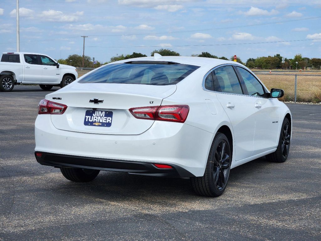 2025 Chevrolet Malibu LT 3