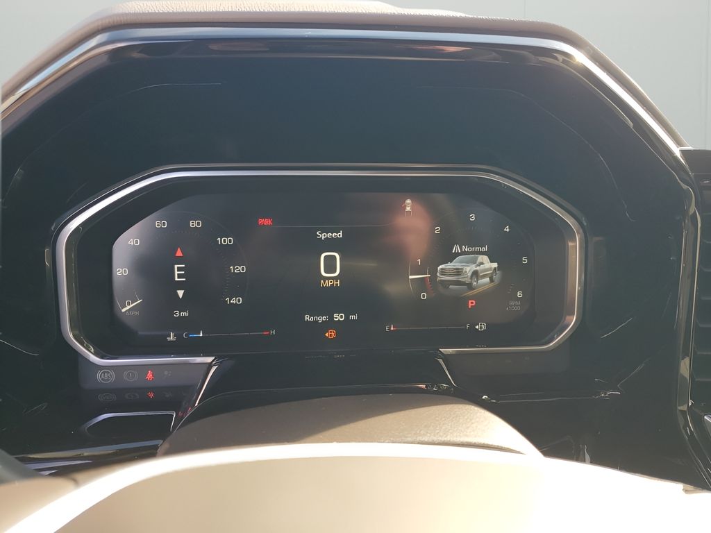 New 2026 White GMC SLT image 33