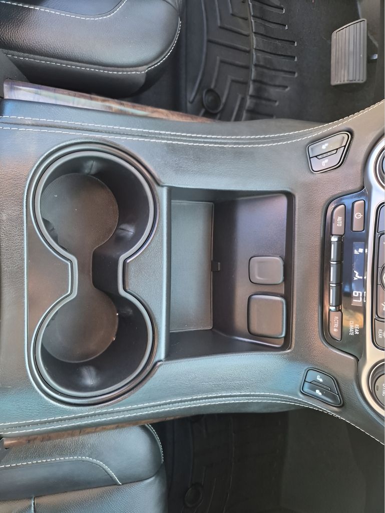 Used Car 2019 Chevrolet Suburban  Lt For Sale Under $25,000 In Austin, Texas