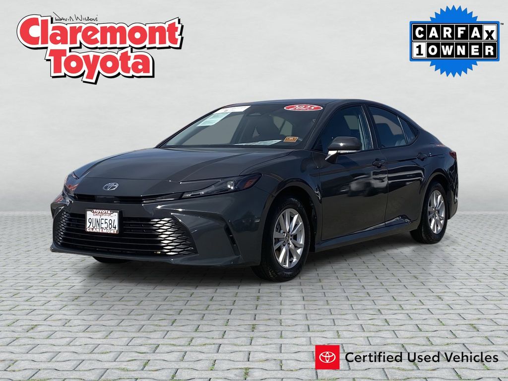 2025 Toyota Camry LE FWD