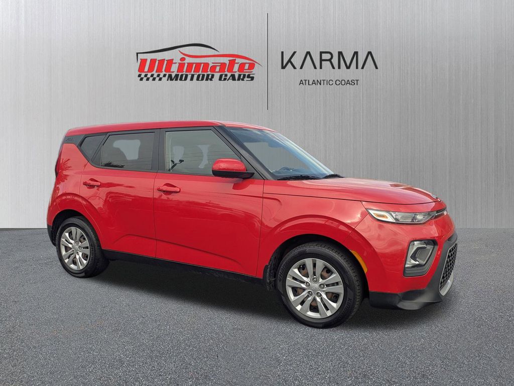 Inferno Red 2021 Kia Soul LX FWD SUV / Crossover Front-Wheel Drive Continuously Variable Transmission