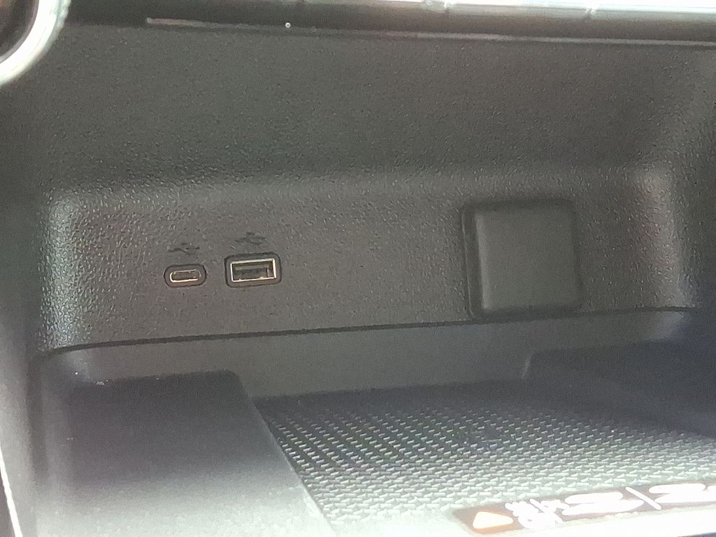 Thumbnail: 2025 Chevrolet Traverse - 25