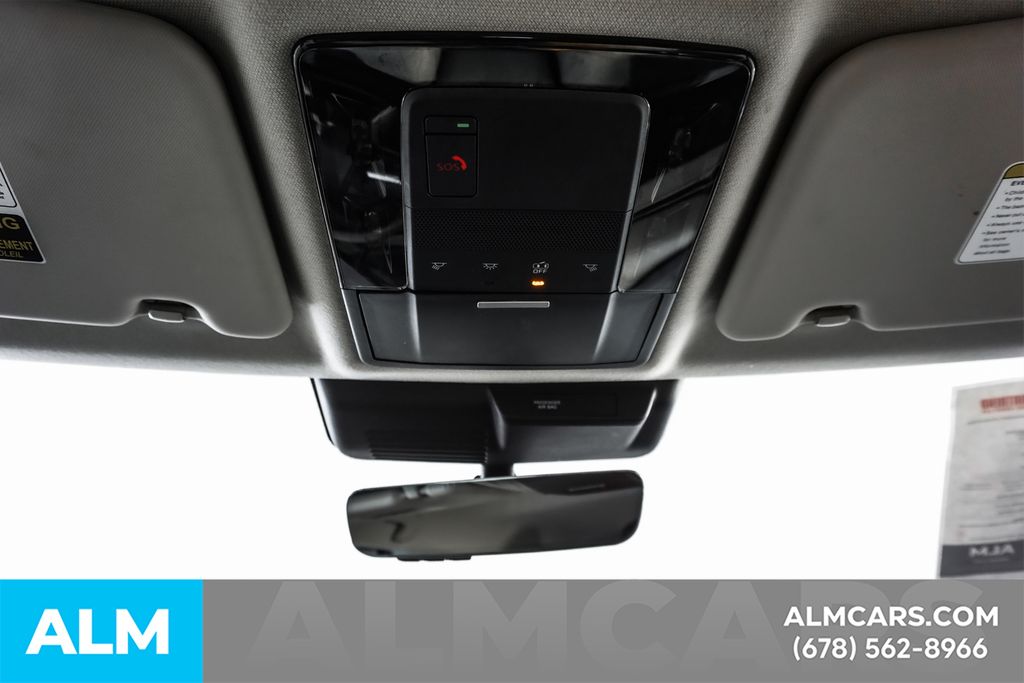 Used 2025 White Mitsubishi SE image 55