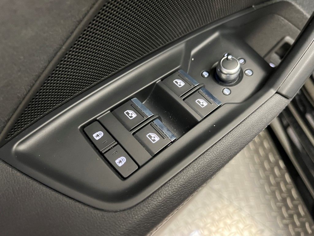 Thumbnail: 2022 Audi RS 3 - 24