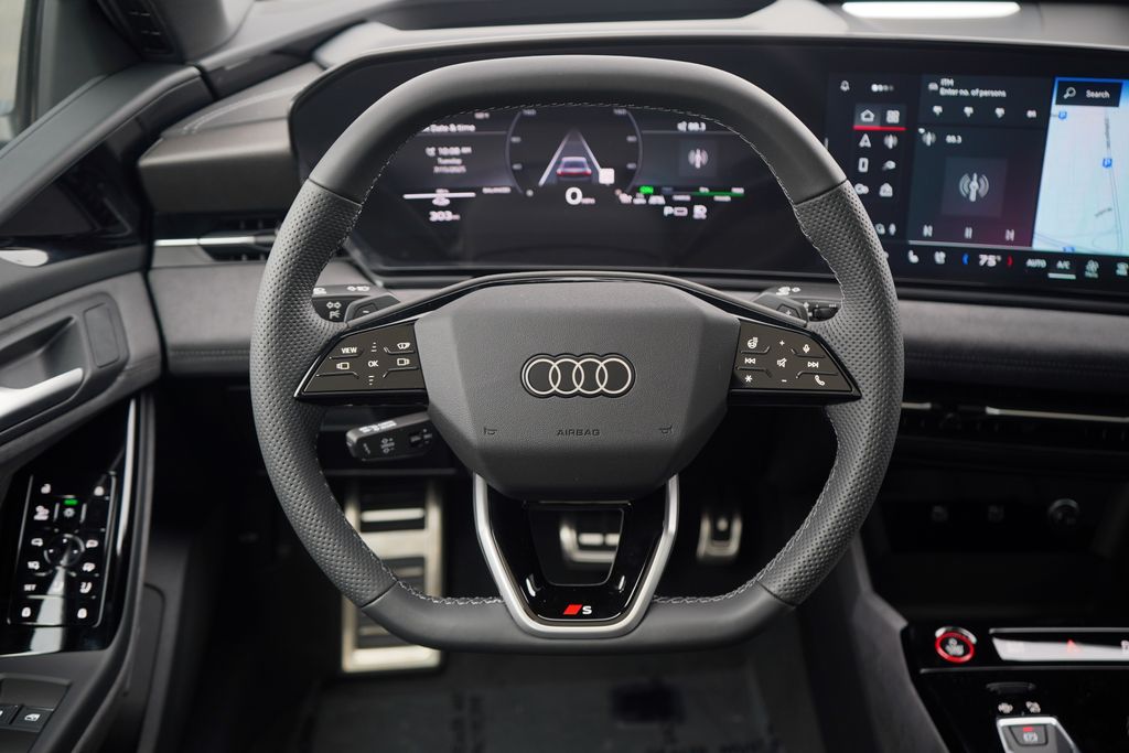 Thumbnail: 2025 Audi S6 - 9