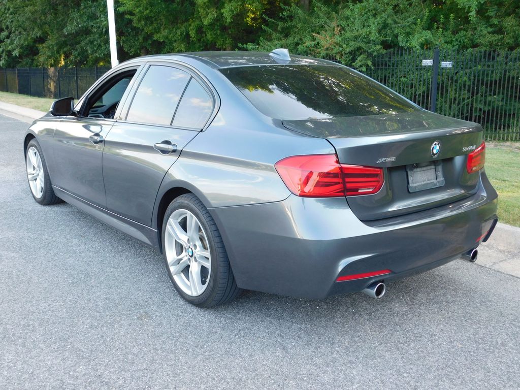 Thumbnail: 2017 BMW 3 Series - 3