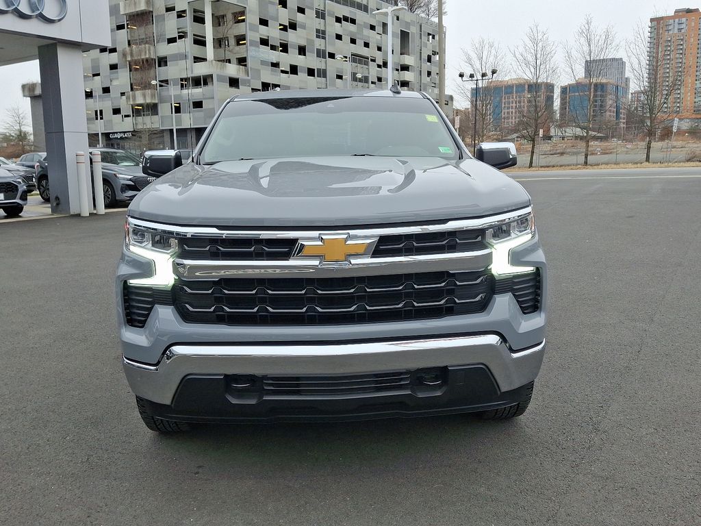 2024 Chevrolet Silverado 1500 LT 2