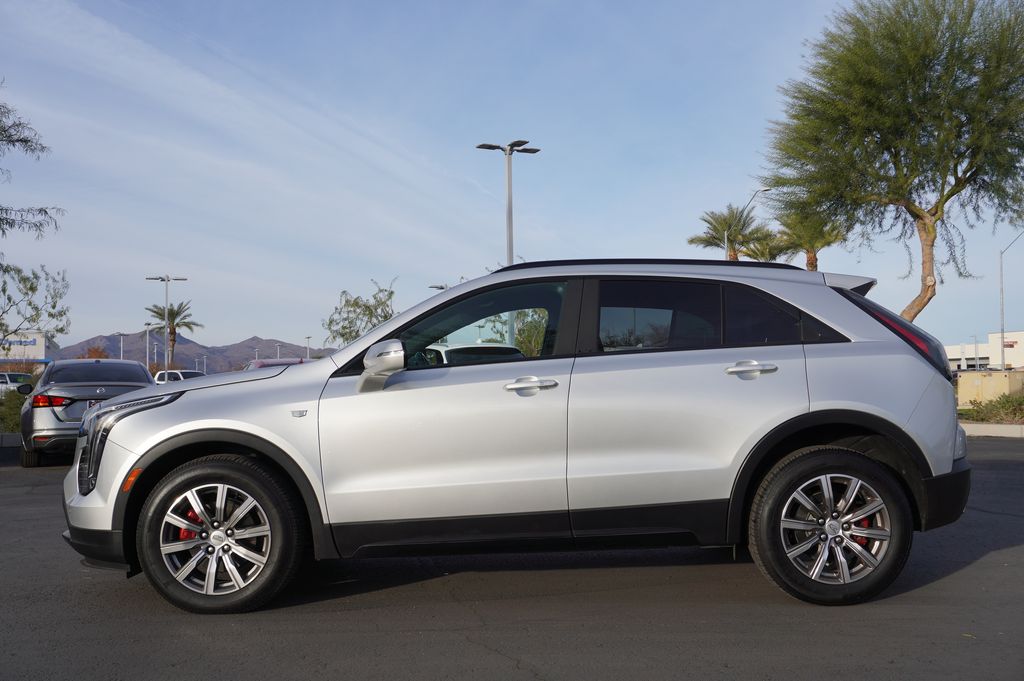 2021 Cadillac XT4 Sport 2