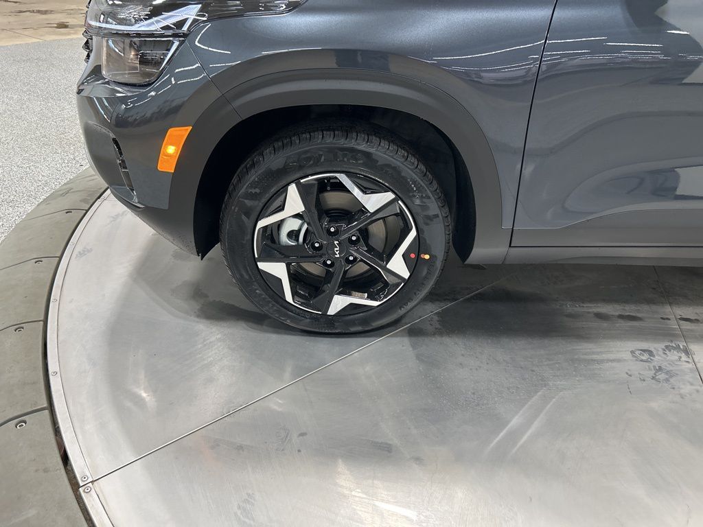 new 2026 Kia Seltos car, priced at $27,435