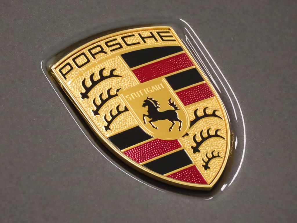 Thumbnail: 2024 Porsche 911 - 21