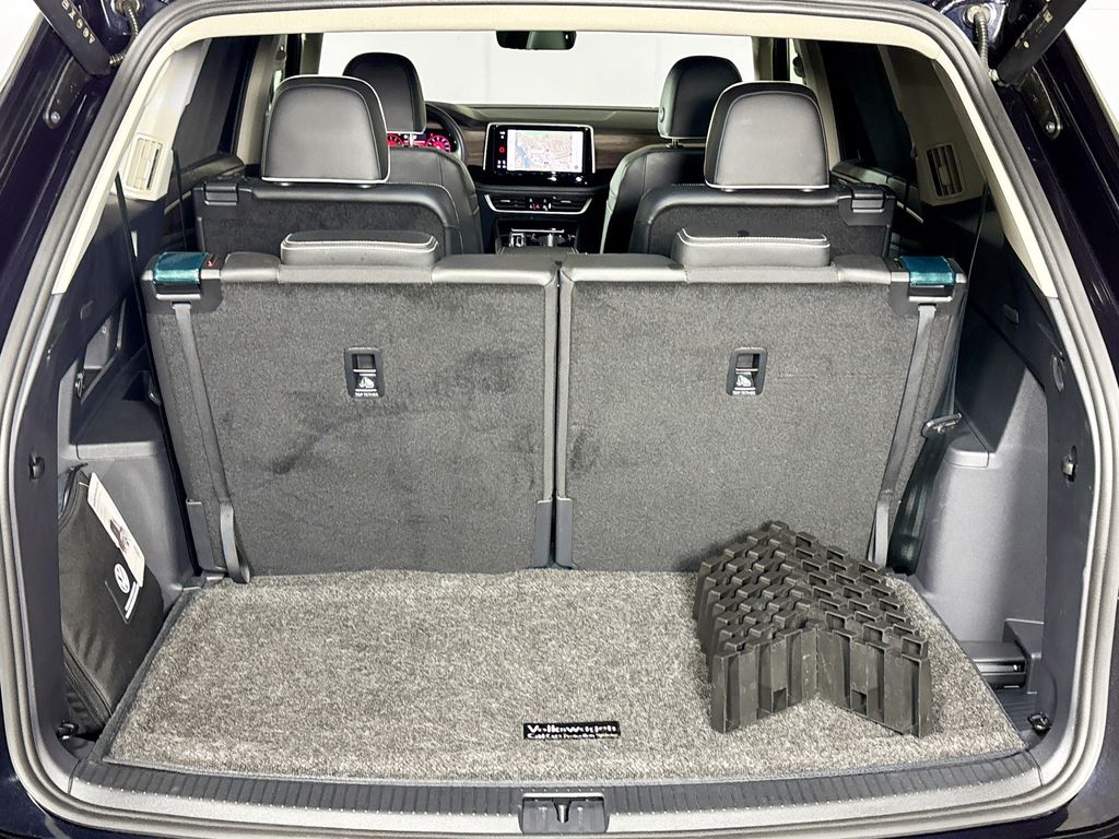 2024 Volkswagen Atlas 2.0T SEL Premium R-Line