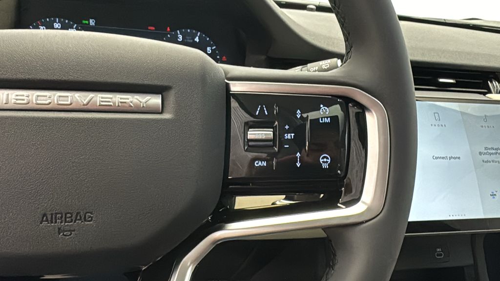 2024 Land Rover Discovery Sport S 15