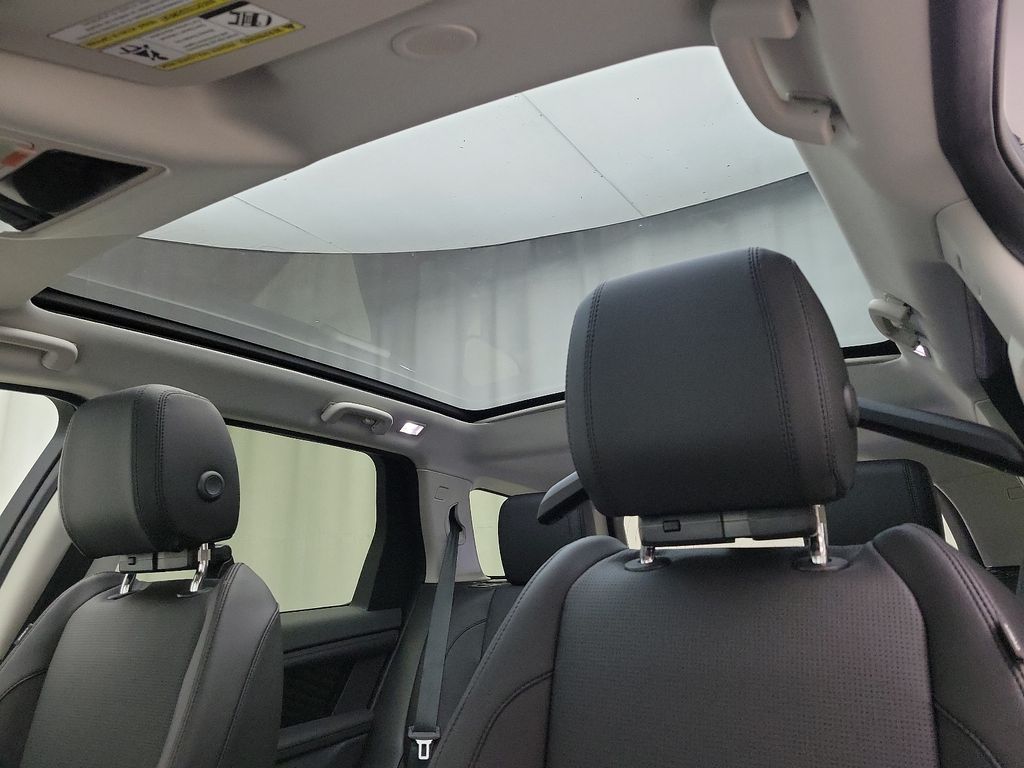 2024 Land Rover Discovery Sport S 9