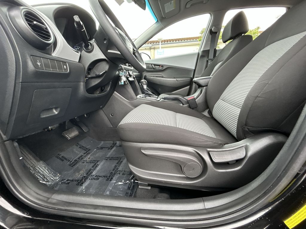 Thumbnail: 2018 Hyundai Kona - 12