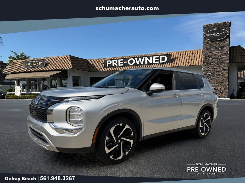 used 2024 Mitsubishi Outlander car, priced at $23,598