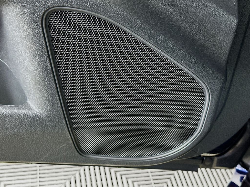 2025 Lexus ES 350 19