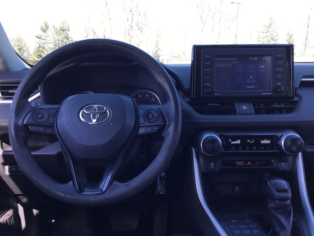 Thumbnail: 2021 Toyota RAV4 - 10