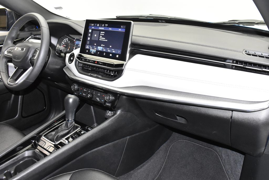 Thumbnail: 2024 Jeep Compass - 25