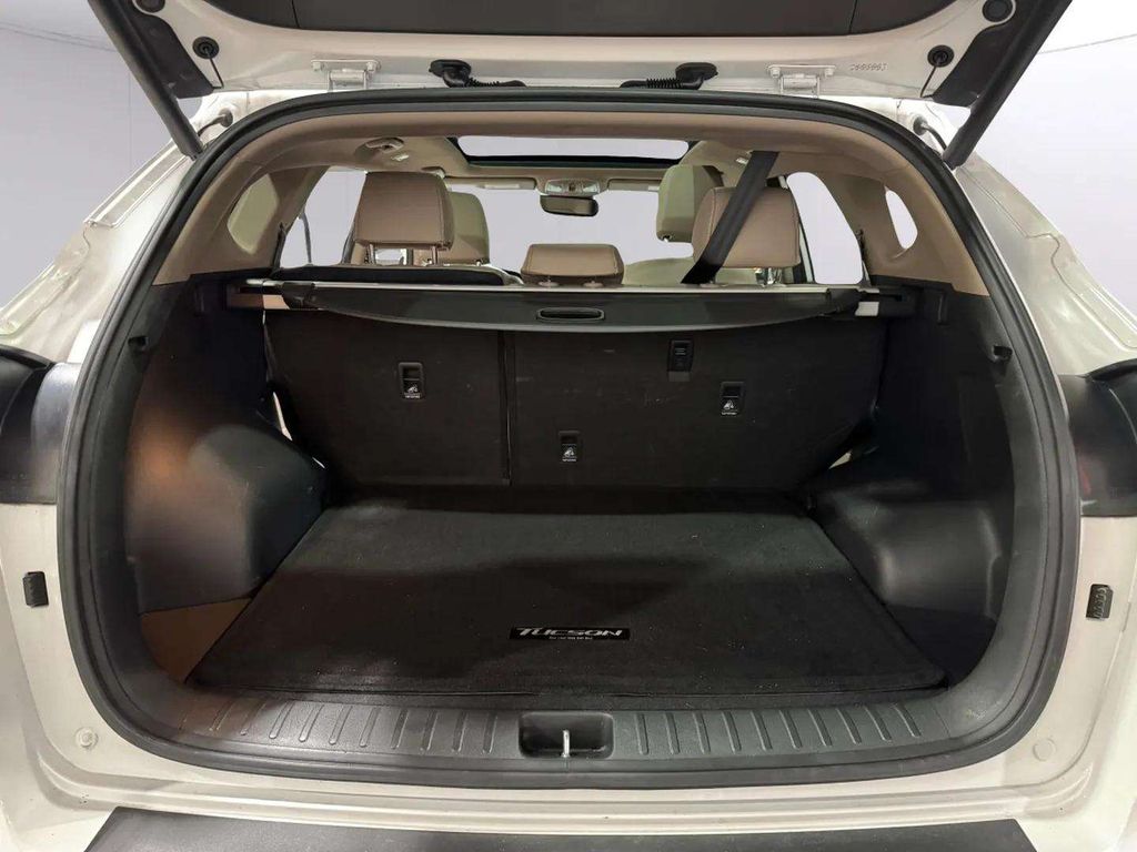 Certified Used 2020 Cream White Pearl Hyundai Ultimate image 28