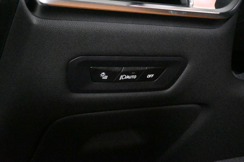 Thumbnail: 2026 BMW X5 - 26