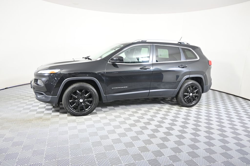 Used 2015 Jeep Cherokee Limited with VIN 1C4PJMDS8FW647654 for sale in Forest Lake, MN
