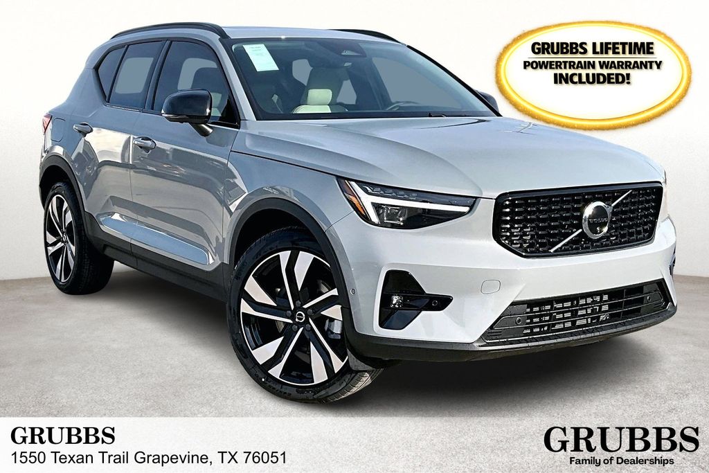 2026 Volvo XC40 B5 Ultra AWD