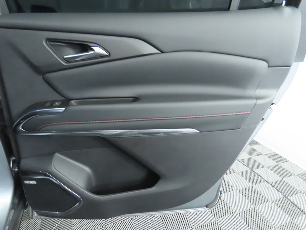 Thumbnail: 2024 Chevrolet Traverse - 29