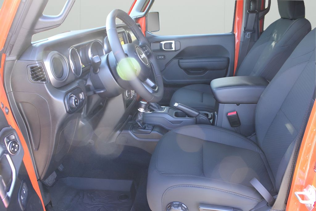 Used Car 2023 Jeep Gladiator  Willys For Sale Under $60,000 In Austin, Texas